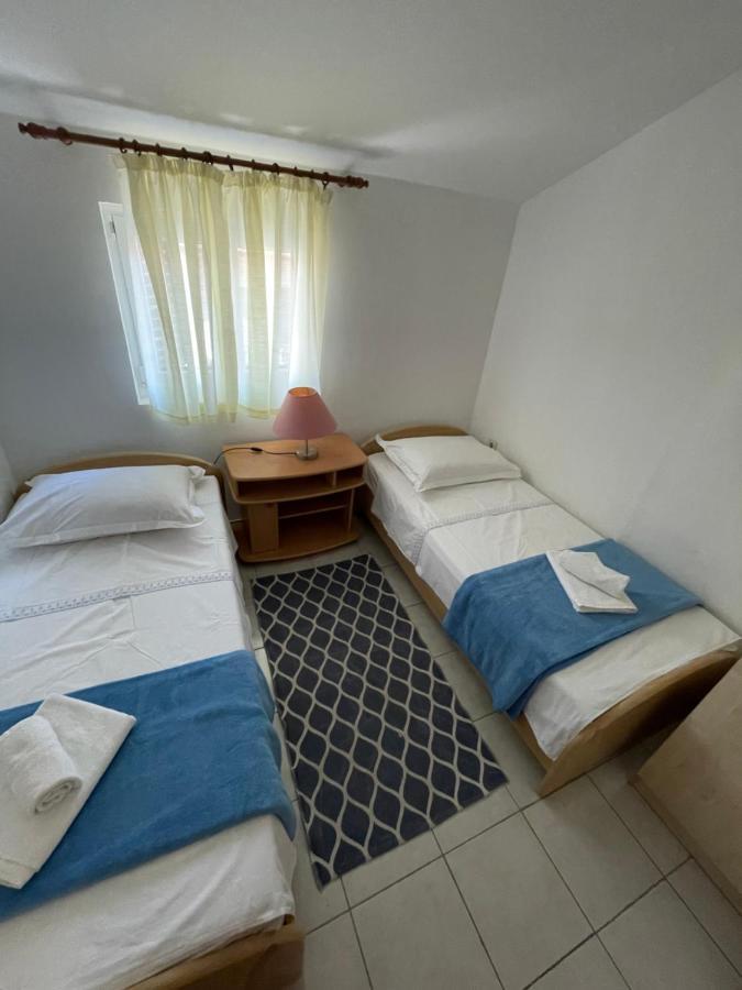 Apartments Anka I Kresimir Srima Exteriör bild